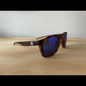Sunski Navarros | Turtle Shell | Blue Lens